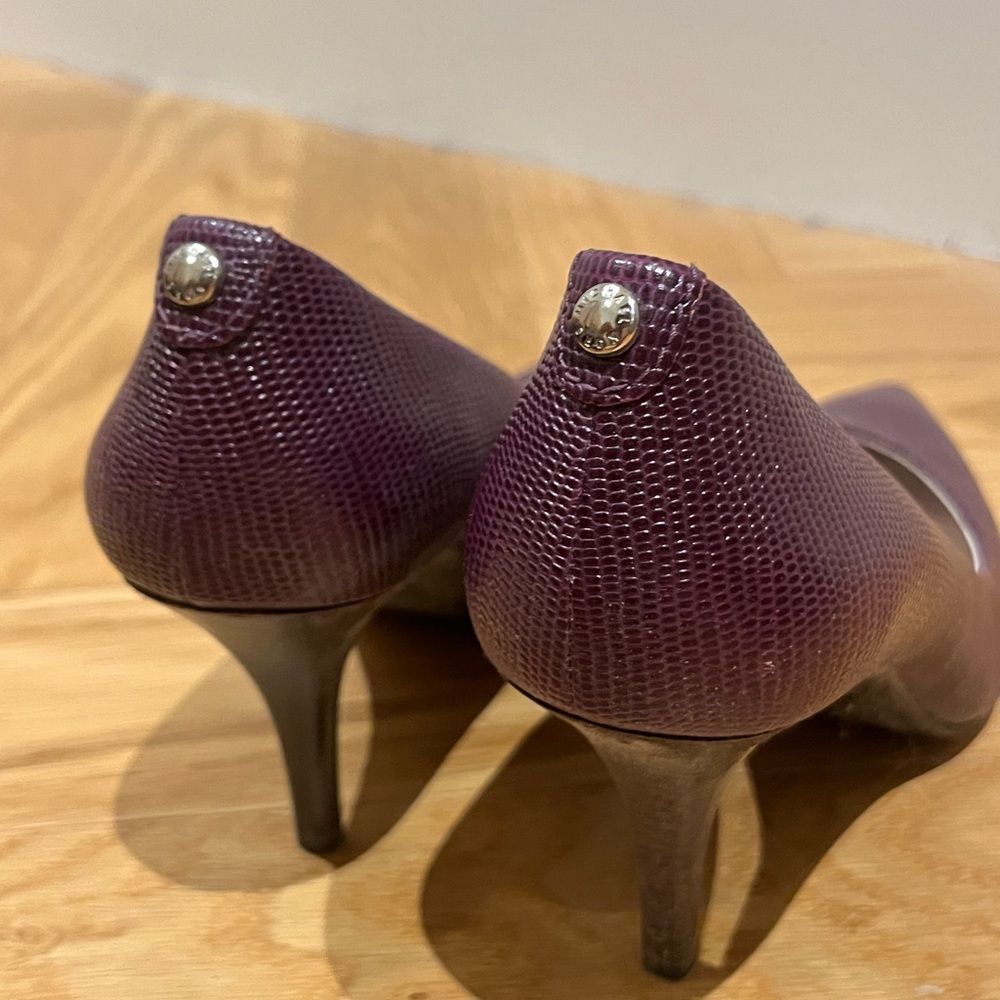 Michael Kors Deep Purple Textured Heels - Picture 3 of 3